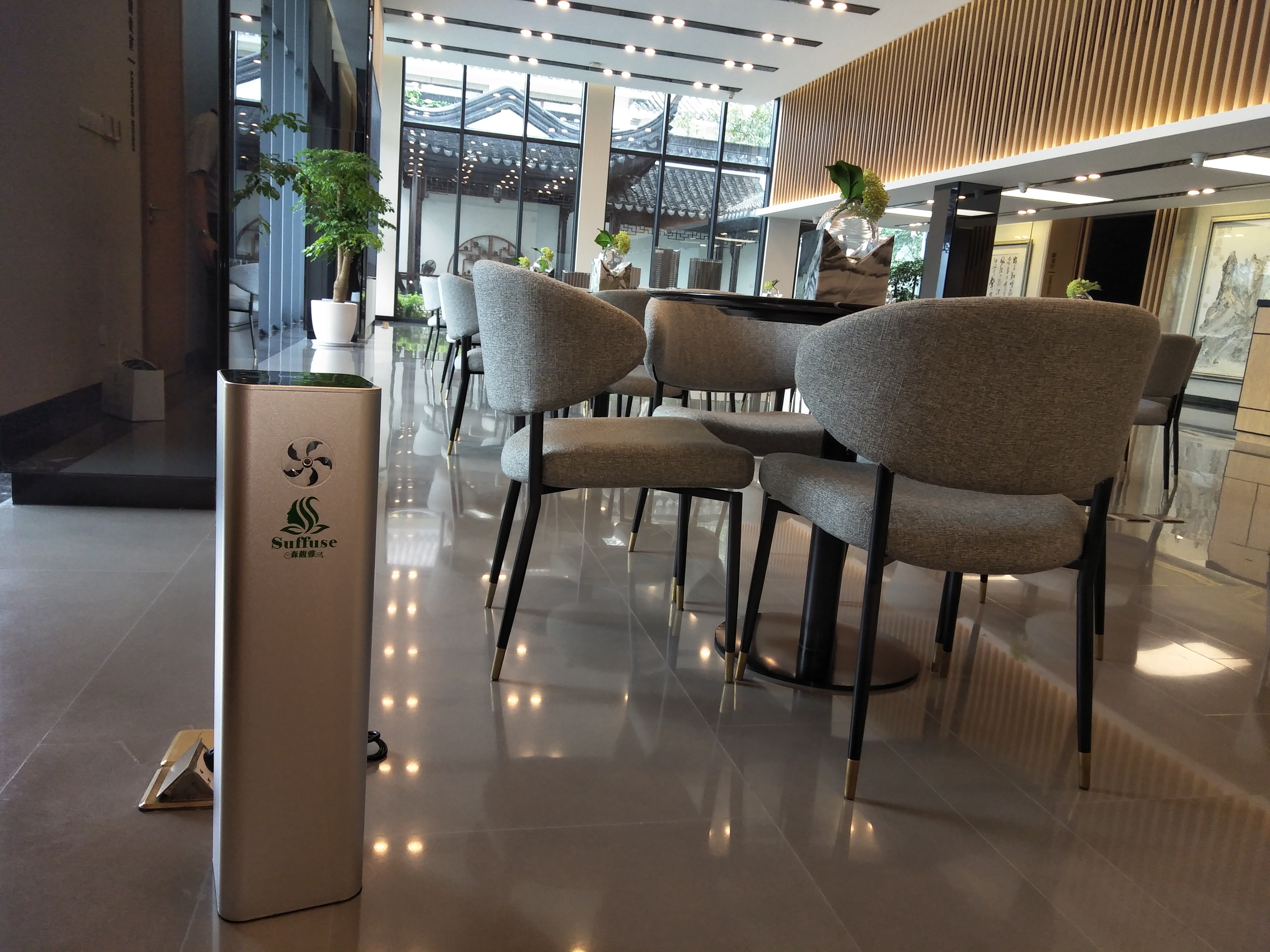 香薰系统香氛的气味犹如一只温柔的手,让我们的心得以安抚 香薰系统香氛的气味犹如一只温柔的手,让我们的心得以安抚